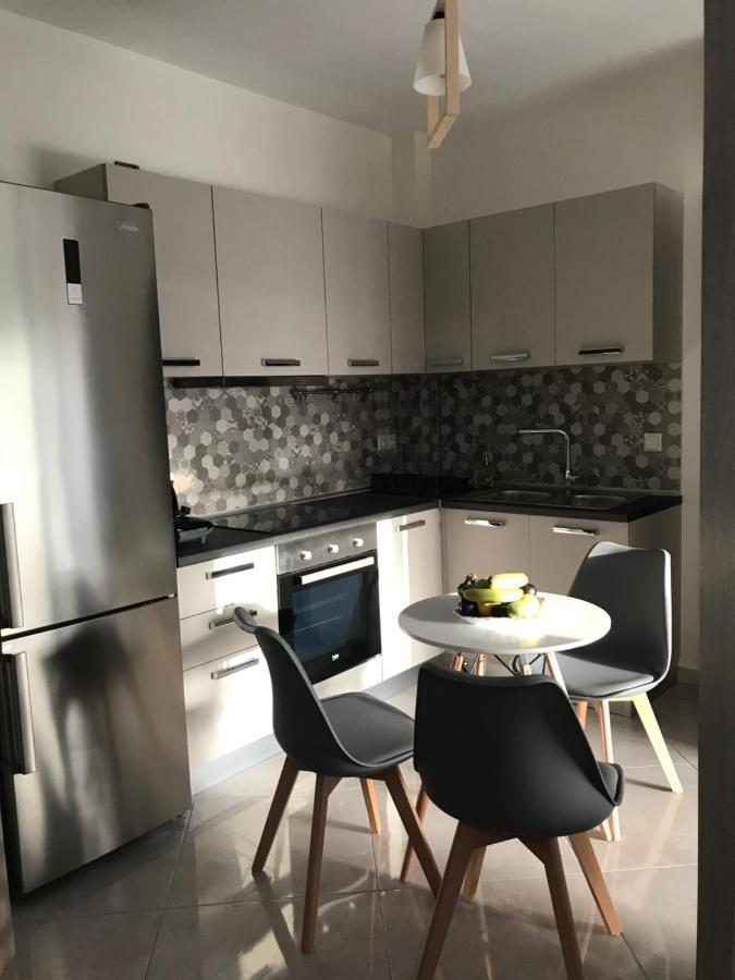 Cyclops Luxury Apartments Igoemenitsa Buitenkant foto