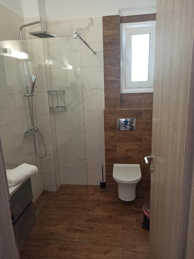 Cyclops Luxury Apartments Igoemenitsa Buitenkant foto