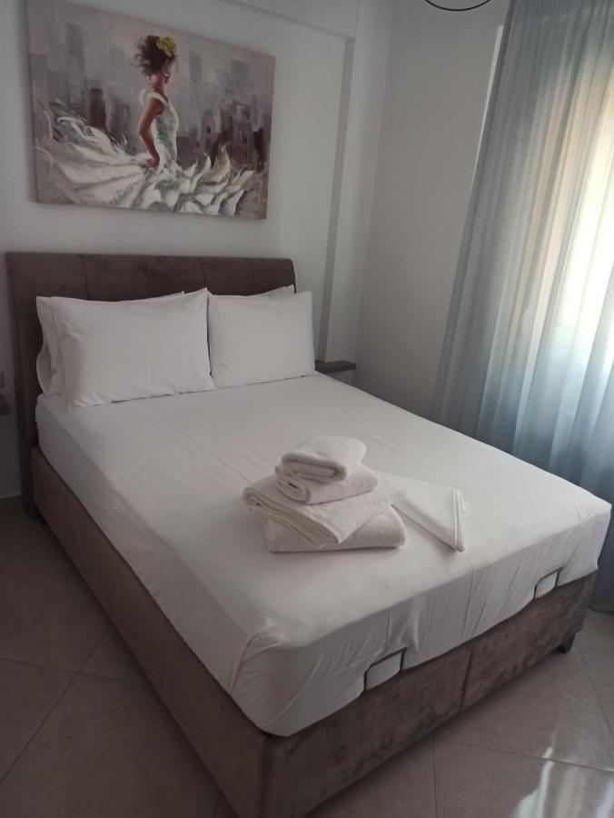 Cyclops Luxury Apartments Igoemenitsa Buitenkant foto