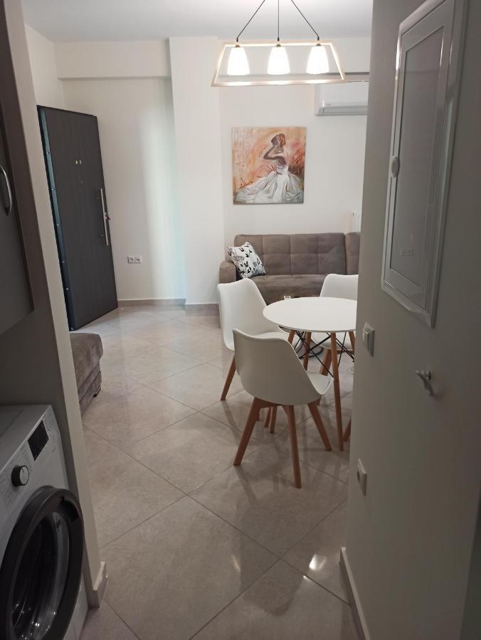 Cyclops Luxury Apartments Igoemenitsa Buitenkant foto