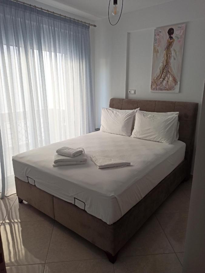 Cyclops Luxury Apartments Igoemenitsa Buitenkant foto